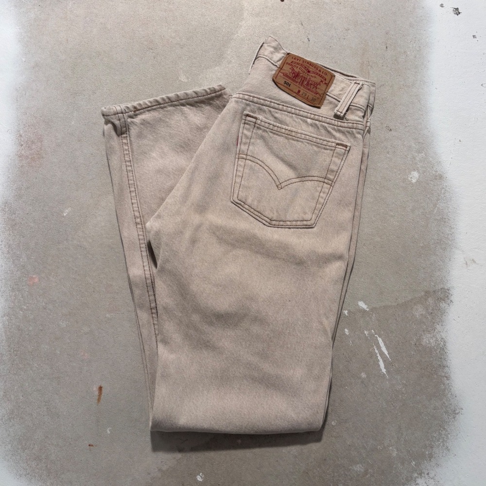 Vintage Levis 501 Tan Sand Straight Leg Jeans Made in USA 29x30 Fits 27 Waist